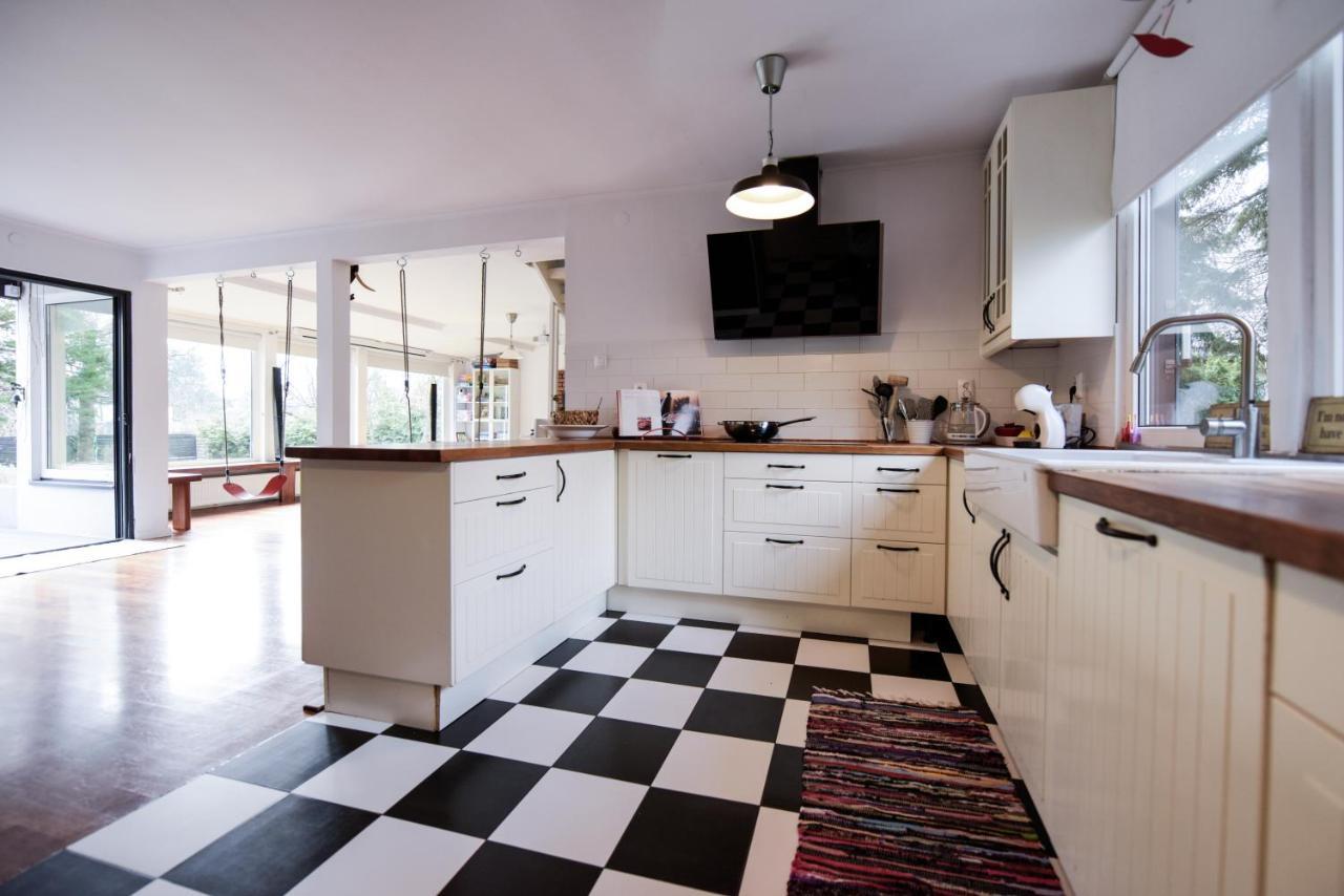 Spacious 3 Bedroom Family Oasis With Sauna, 20 Min From Warsaw Piaseczno  Extérieur photo
